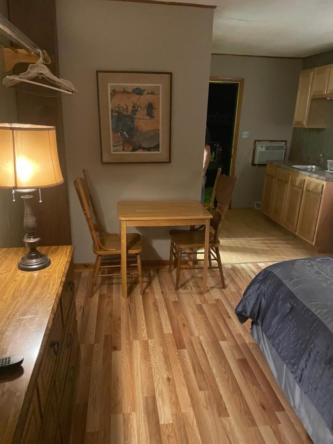 Michael Dee'S Motel East Durham Dış mekan fotoğraf